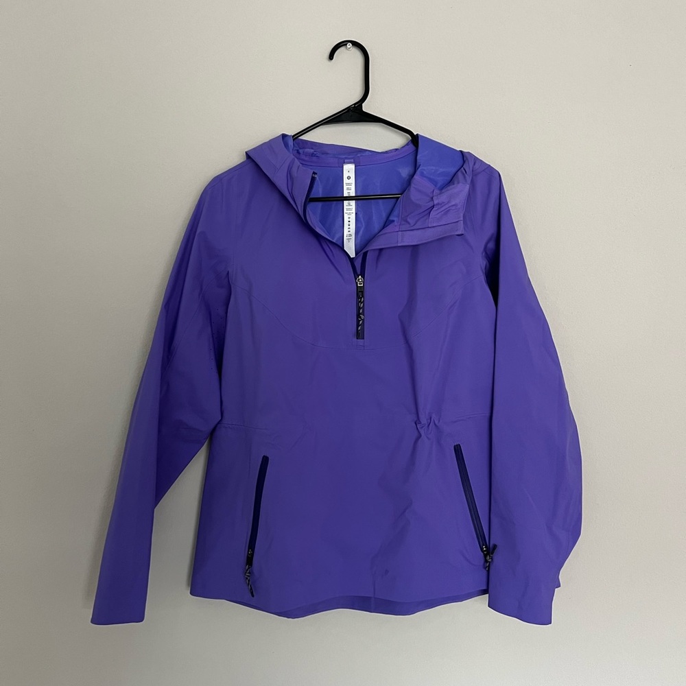 Lululemon Waterproof Hiking Half-Zip
Pullover Light Electric Indigo Size 6